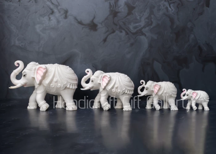 Marble Dust Family Set Elephants White