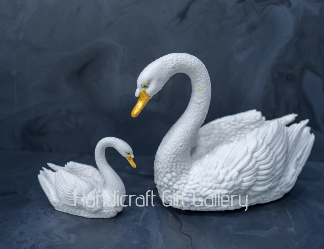 Marble Dust Swawn Pair