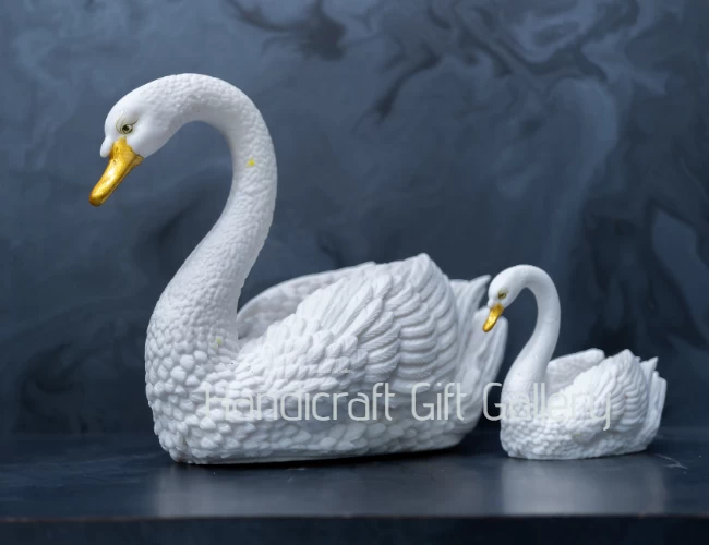 Marble Dust Swawn Pair