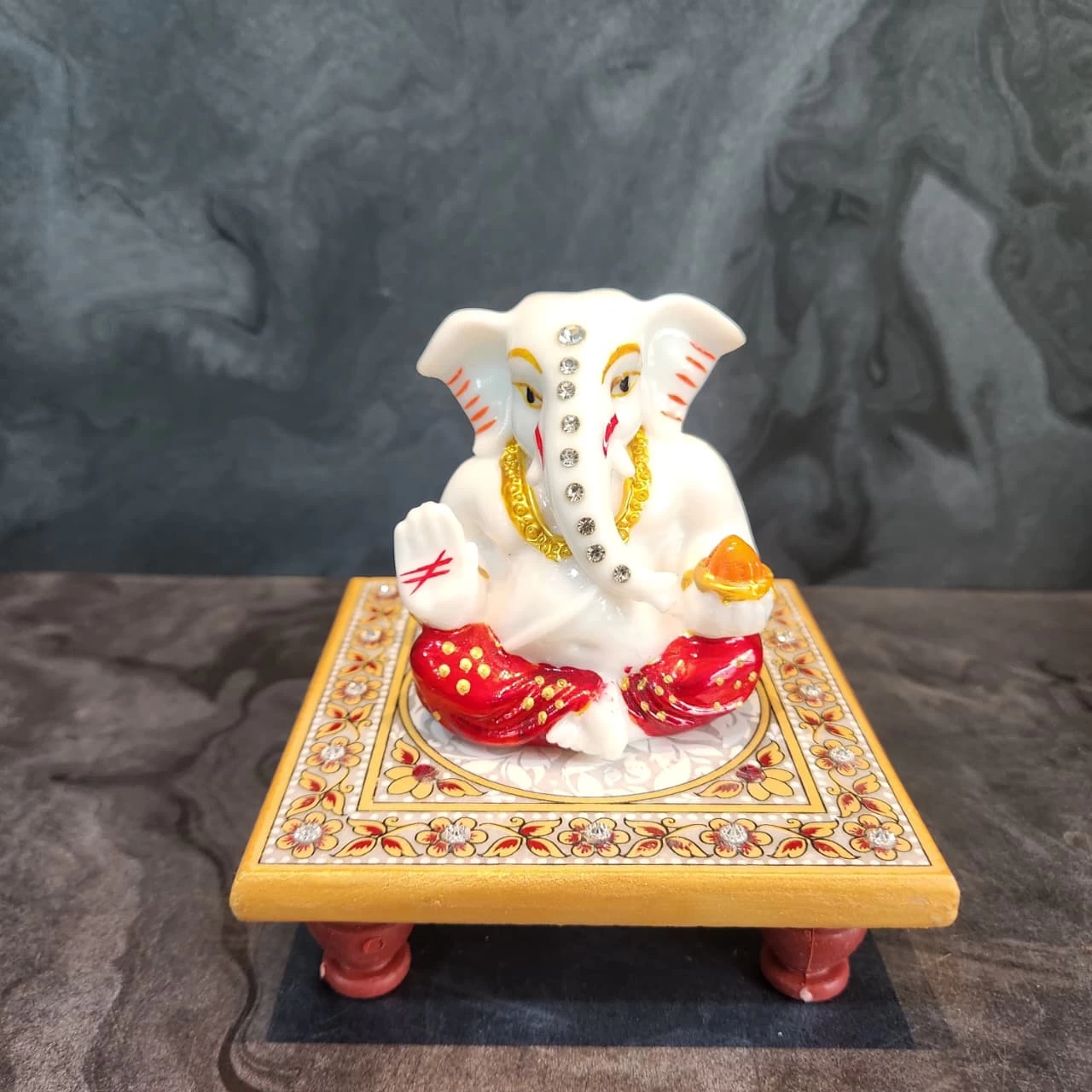Appu Ganesh Ji with Chowki