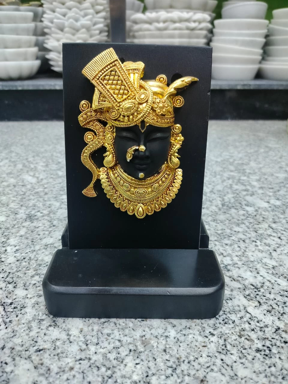Black Golden Shreenath Ji In 7 Inch